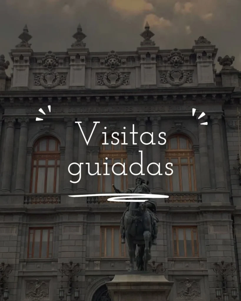 Noche de Museos: julio después del atardecer · 2